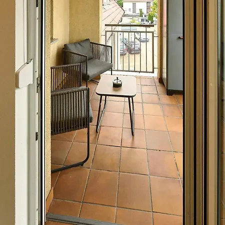 Wohlfuehlnest St Leon Rot Aufzug Klima Balkon 公寓