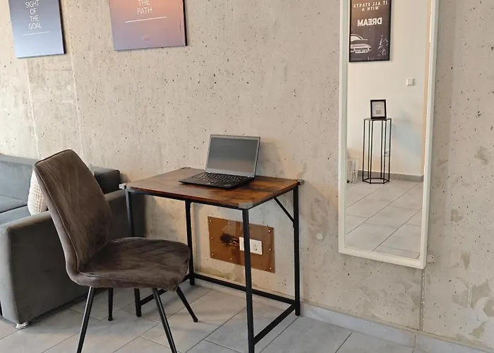 Wohlfuehlnest St Leon Rot Aufzug Klima Balkon